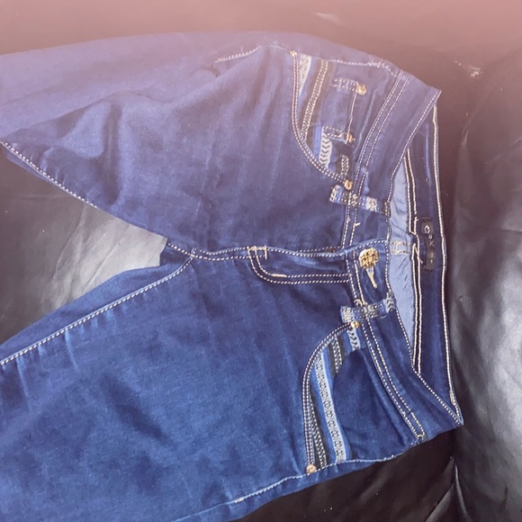 European Skinny Jeans With Soft Material - Picture 4 of 5